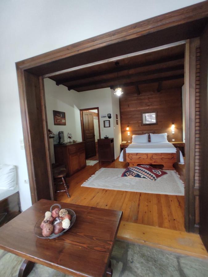 Xenonas Brizi Hotell Eláti Eksteriør bilde